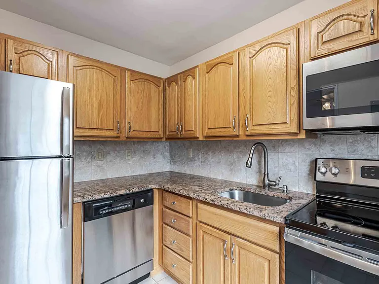 Westfield Hamilton House, LLC — Photo 18