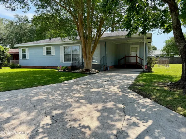 402 Azalea Dr, New Iberia, LA 70563