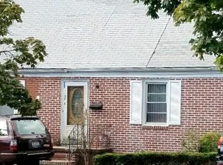 301 Elmont Rd, Elmont, NY 11003