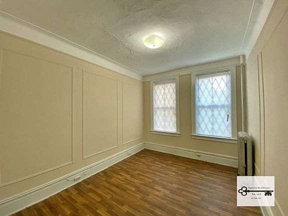 3rd image of 34-44 30th St #B2
