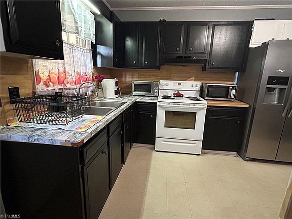 3rd image of 8721 Linwood Southmont Rd