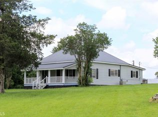 1117 Bell Rd, Gillsville, GA 30543