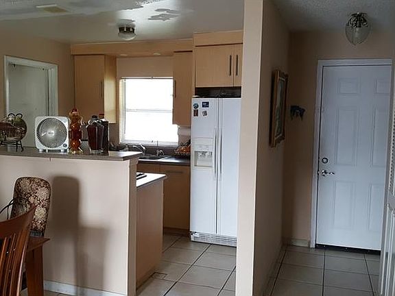 4th image of 1480 Dandelion Dr