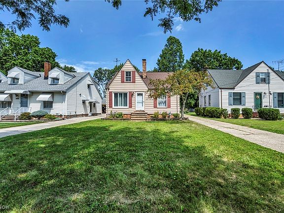 3rd image of 11568 Woodview Blvd