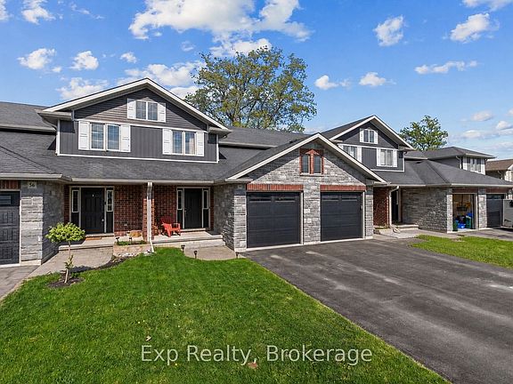 2nd image of 54 Cortland Cres