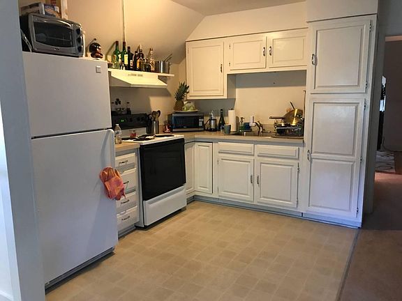 5th image of 1305 West St APT C
