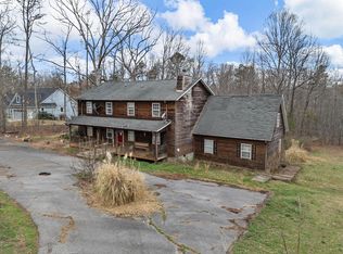 155 Ridings Rd, Campobello, SC 29322