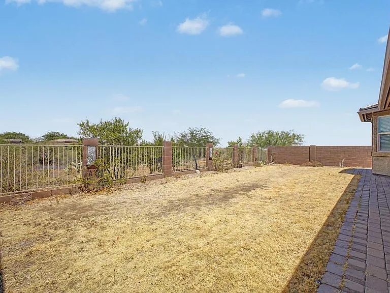 16878 S Eva Ave — Photo 9
