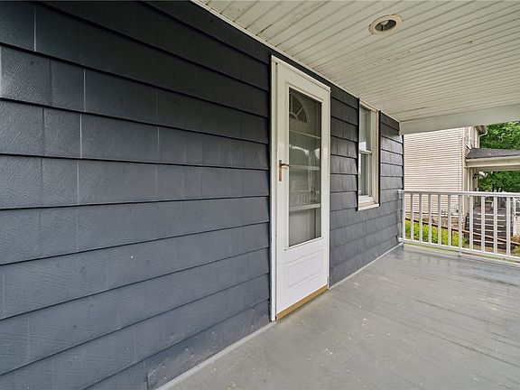 3rd image of 507 Sells Ln