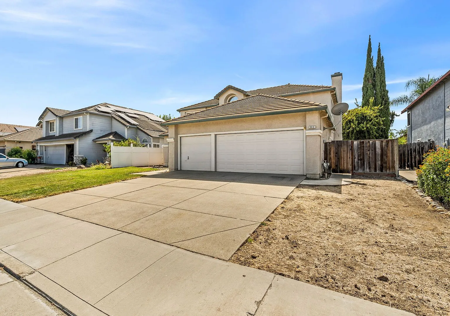 Great Central Brentwood Location! — Photo 4