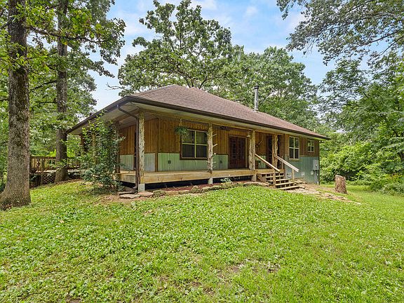 5th image of 483 Loveland Drive