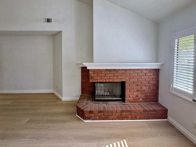 22900 Colombard Ln #5 — Photo 15