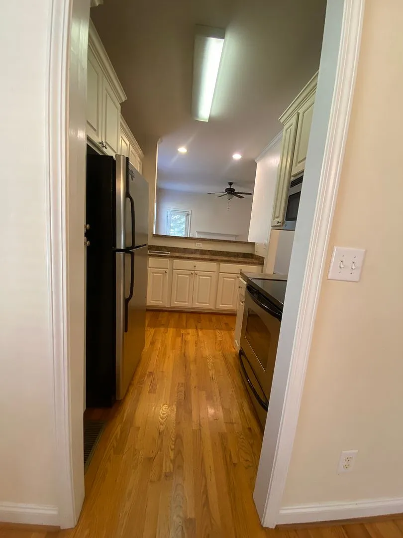 Charming 2-Bedroom Home in Columbia, SC A Perfect Blend of Comfort and Convenience! — Photo 4