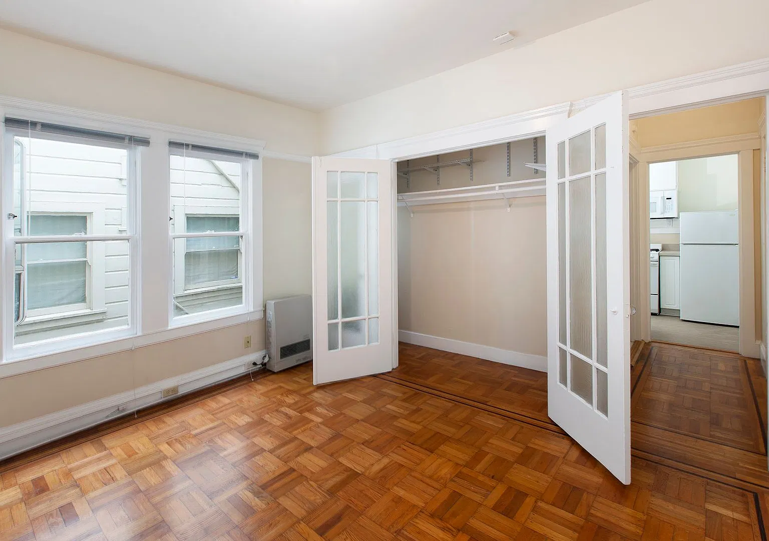 2563 Clay Street (1122r) — Photo 2