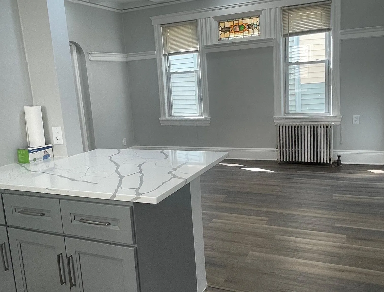 4 bed, 1100 sqft, $4,190 — Photo 3