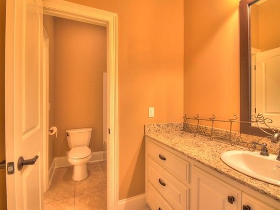 5th image of 2701 N Nobile St