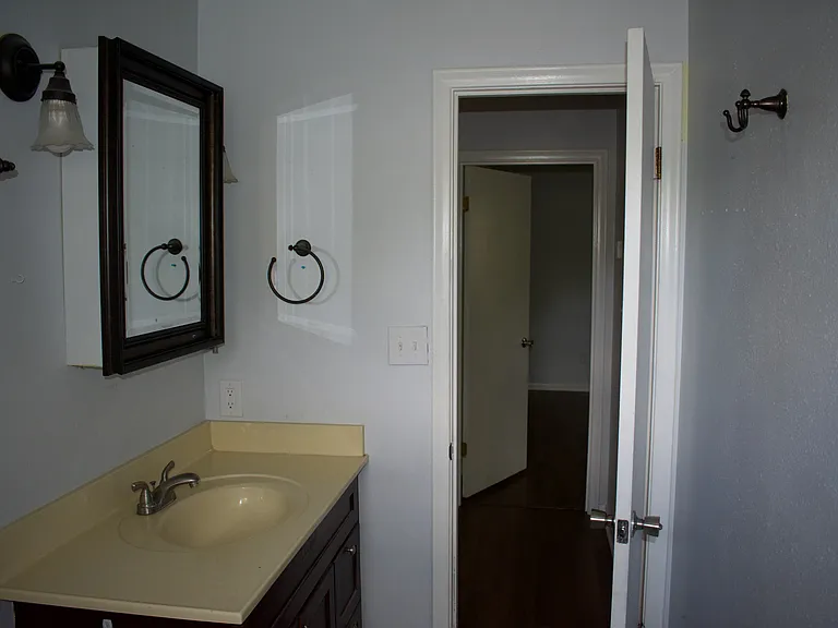2351 SW 32nd Pl #1 — Photo 6