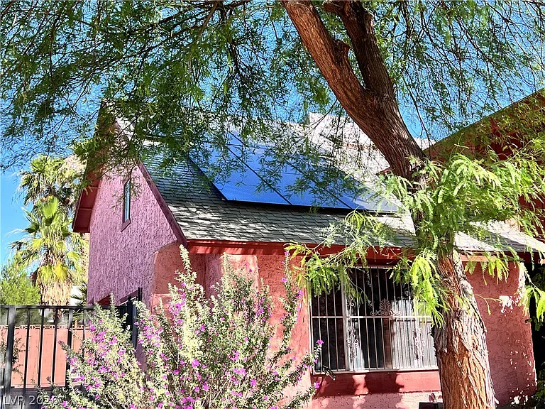 5009 Mesa View Dr — Photo 43