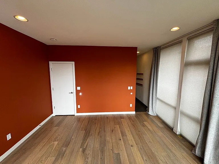 513 20th Ave E #D — Photo 28