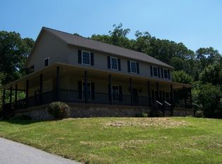 1147 Lake Rd, Spring Grove, PA 17362
