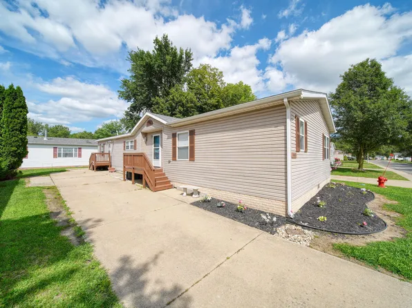 500 Rio Grande Dr, Adrian, MI 49221
