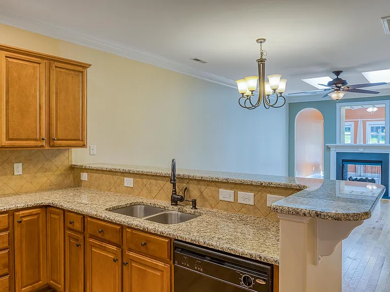 5015 Wyngate Village Dr — Photo 14