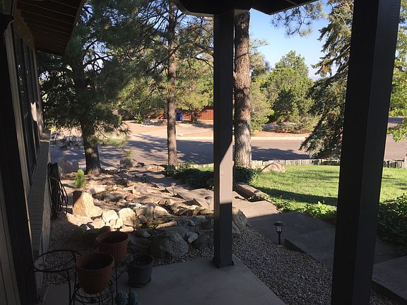 3rd image of 4724 Glenwood Hills Dr NE