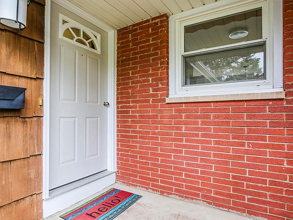 2nd image of 2319 Abbott Ave