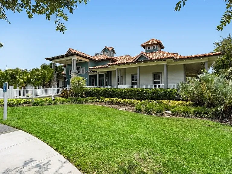 Veranda at Westchase — Photo 30