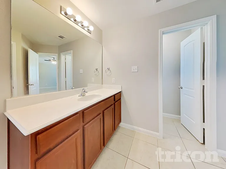 4821 Cedar Springs Dr — Photo 9