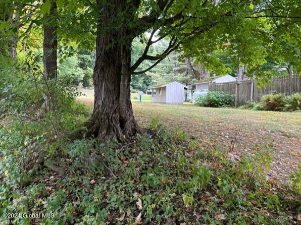 3769 Ny Highway 2, Cropseyville, NY 12052