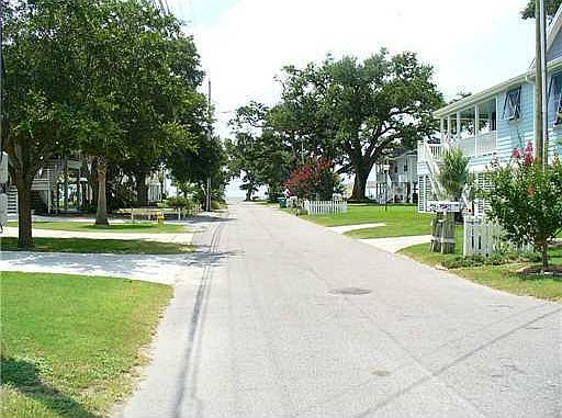 4th image of 111 Vista Dr