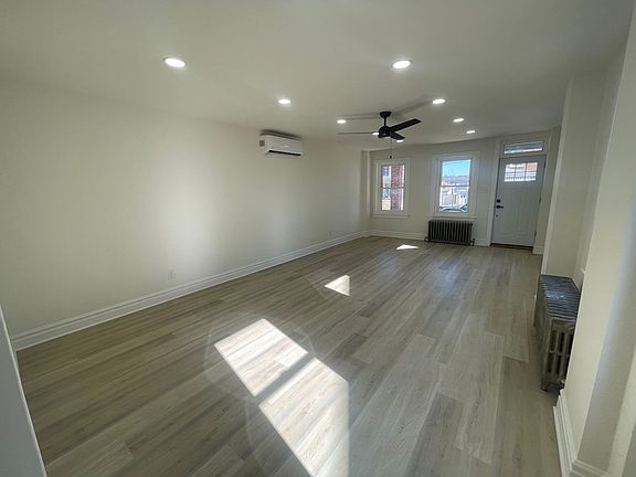 5th image of 311 W Marshall St #722