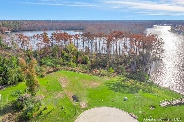 2nd image of 863 Camelia Ct