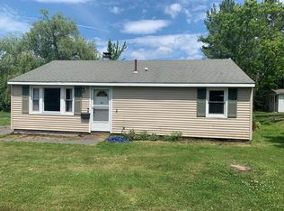 45 Naylor St, Bangor, ME 04401