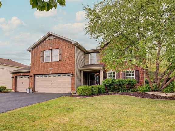 2nd image of 1118 Butterfield Cir W