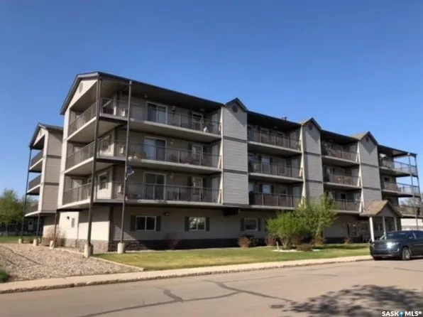 701 Henry St Unit 205, Estevan, SK S4A 2B7