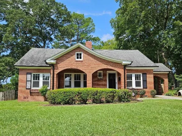 321 Hampton St, Rockmart, GA 30153