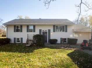 1217 Cherryfield Ln, Greenwood, IN 46142