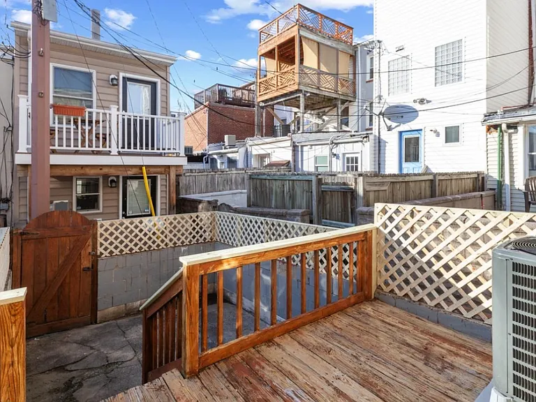 900 S Belnord Ave — Photo 12