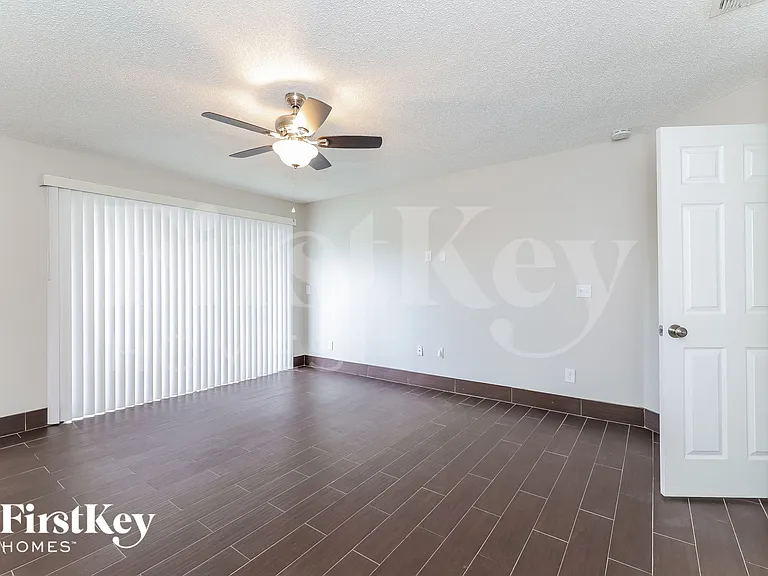 7652 Clubhouse Estates Dr — Photo 12