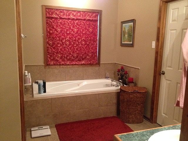 1st image of 504 Bobbie Ln