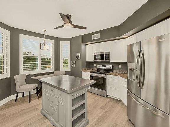 5th image of 960 STARKEY ROAD #6206