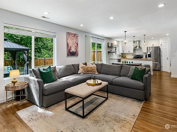 5th image of 5608 119th Street SE