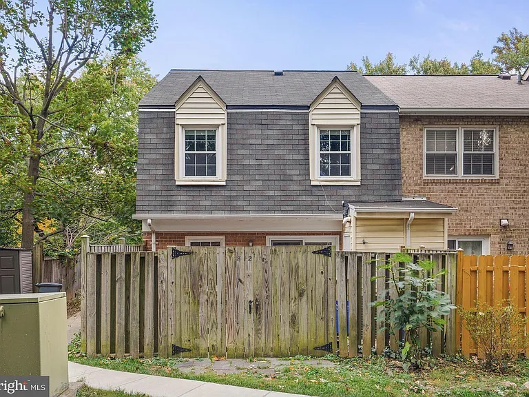 812 Azalea Dr #16 — Photo 22