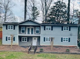 1429 Oakmont Dr, Acworth, GA 30102