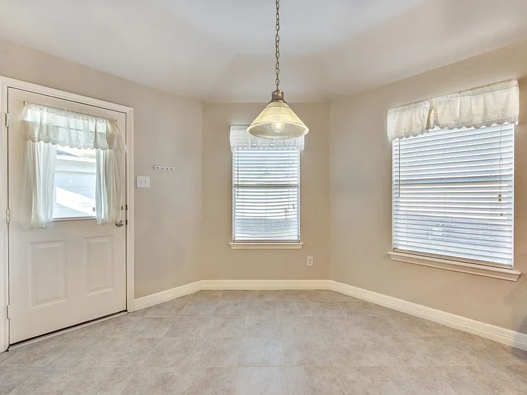 12835 Cooper Breaks Dr — Photo 31