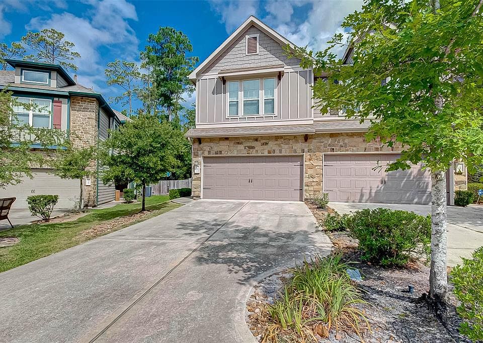 1st image of 26 Cheswood Manor Dr