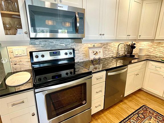 2nd image of 228 Hibiscus Ave APT 335