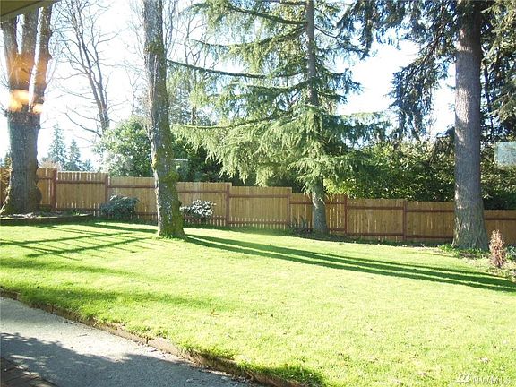 4th image of 6541 95th St SW